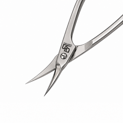 DSI Exclusive Cuticle Scissors -מספריים לקוטיקולה ועור 19.5מ"מ קצה מעוקל