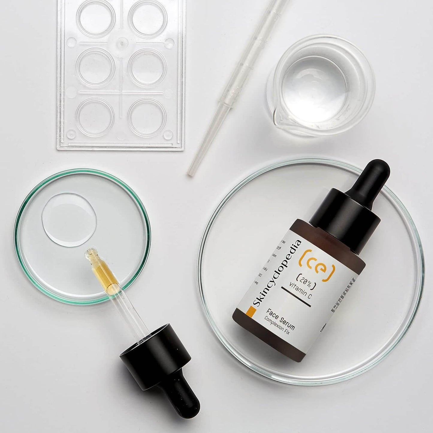 סרום מבהיר לעור הפנים עם ויטמין Brightening Serum C