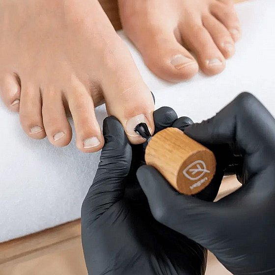 Pedicure Polish UV Base - בסיס לק לפדיקור מוקשה אור