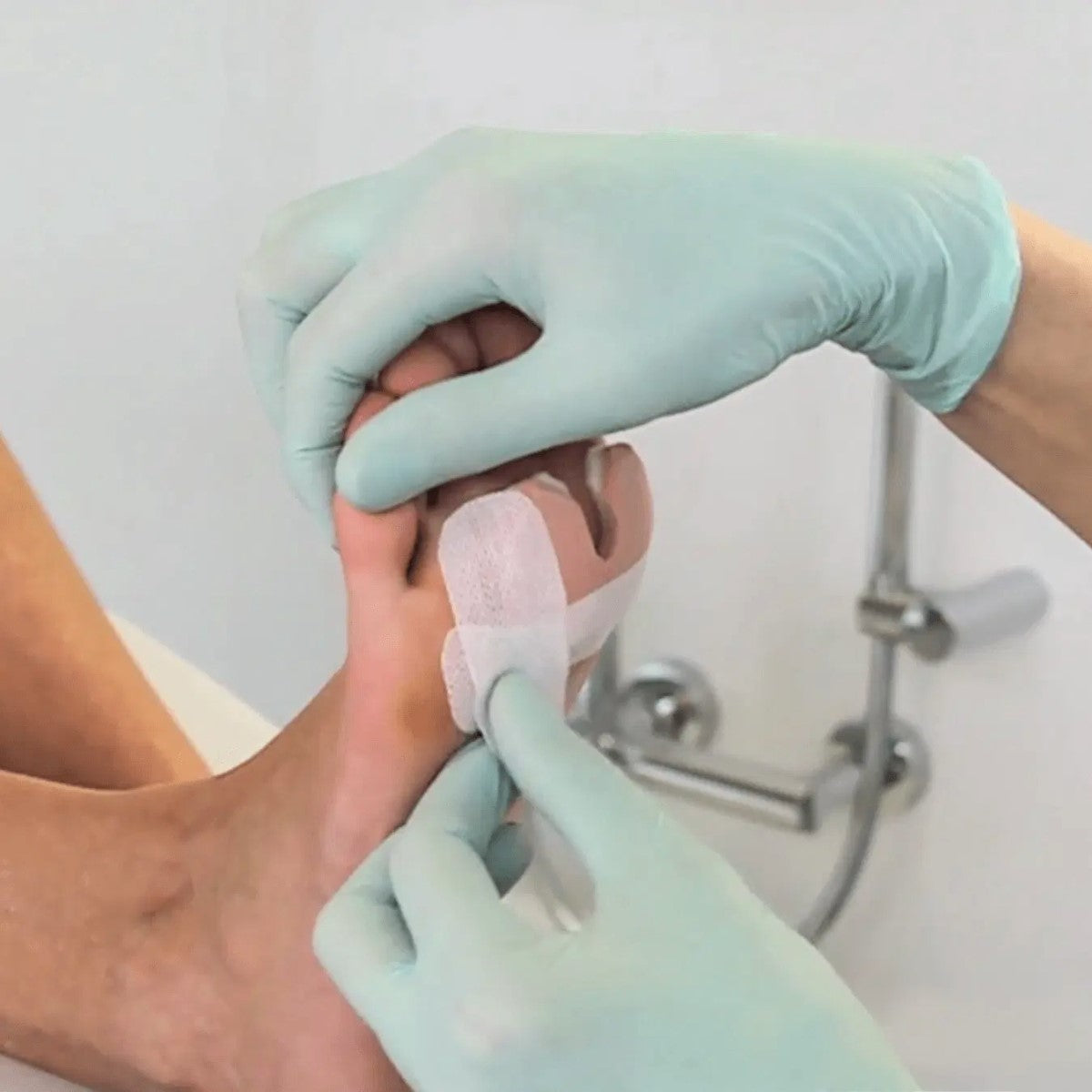 Elastic Fixing Plaster - פלסטר אלסטי דביק